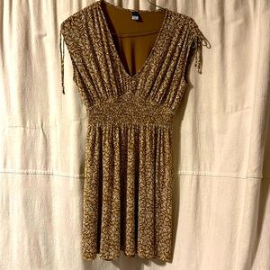 Old navy size small cap sleeve mesh dress with lining